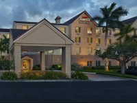 Fairfield Inn & Suites Boca Raton 2*