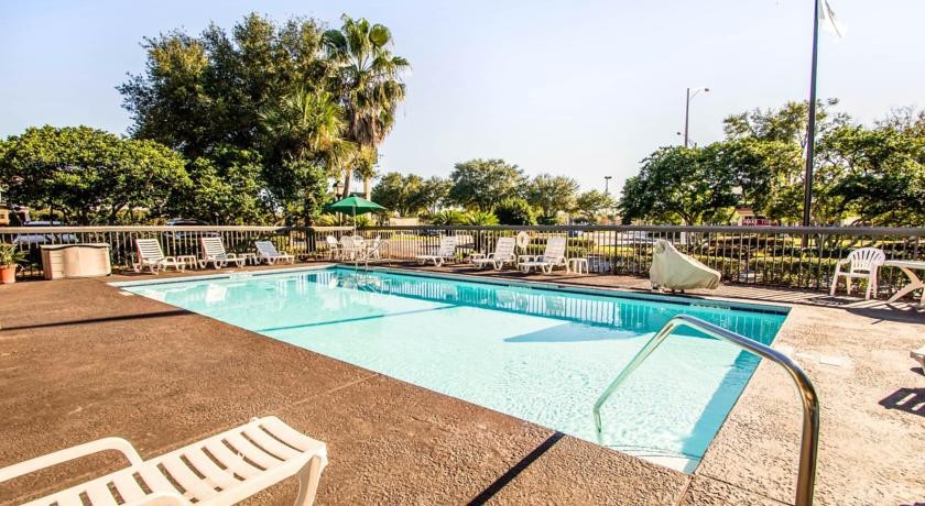 Quality Inn Jacksonville 3*