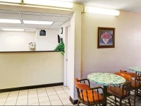 Super 8 Jacksonville Downtown Area 2*