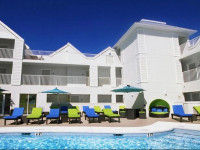 Silver Palms Inn