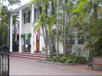 Westwinds Inn