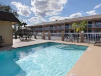 Super 8 Kissimmee/Maingate/Orlando Area 2*