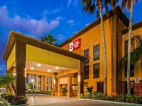 Best Western Plus Universal Inn 3*