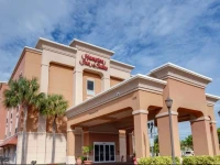 Hampton Inn & Suites Cape Coral 