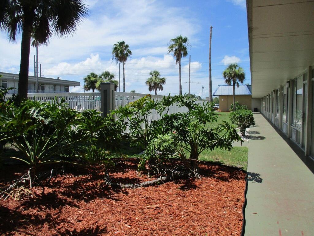 Days Inn Titusville Kennedy Space Center 2*
