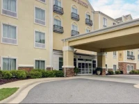 Comfort Suites Hot Springs 2*