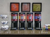 Hampton Inn Russellville 3*