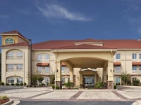 La Quinta Inn & Suites Searcy 2*