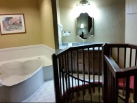 Best Western Cantebury Inn & Suites 2*