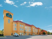 La Quinta Inn & Suites Huntsville Airport Madison 2*