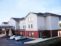 Holiday Inn Express Hotel & Suites Fultondale 2*
