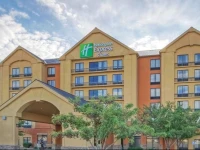Holiday Inn Express Hotel & Suites Albuquerque Midtown 2*