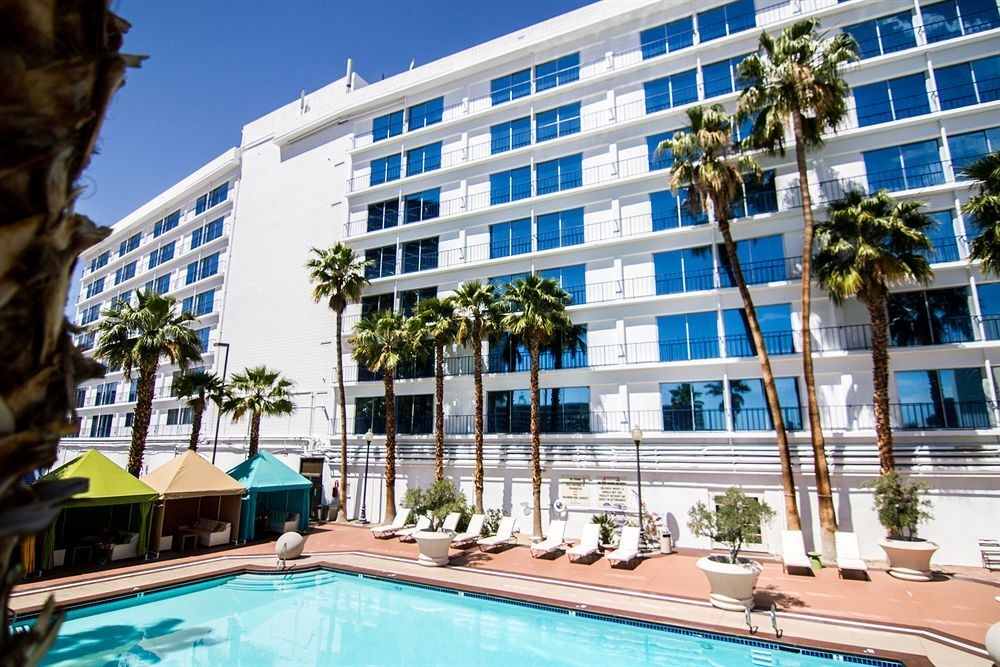Royal Resort 2*