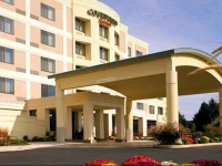Courtyard Lancaster 3*
