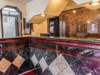 Econo Lodge Pittsburgh 2*
