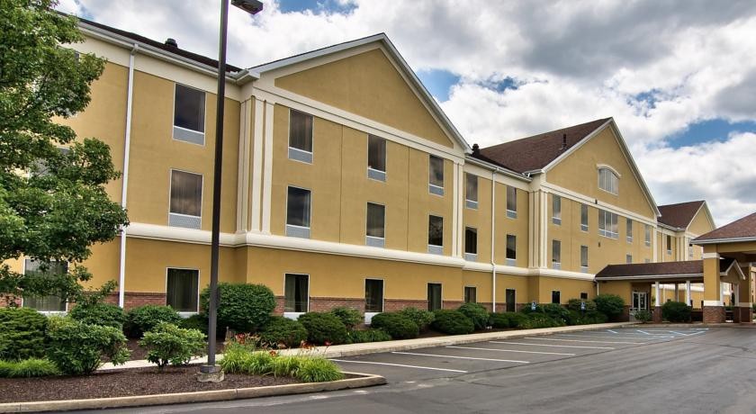 Comfort Suites Scranton 3*