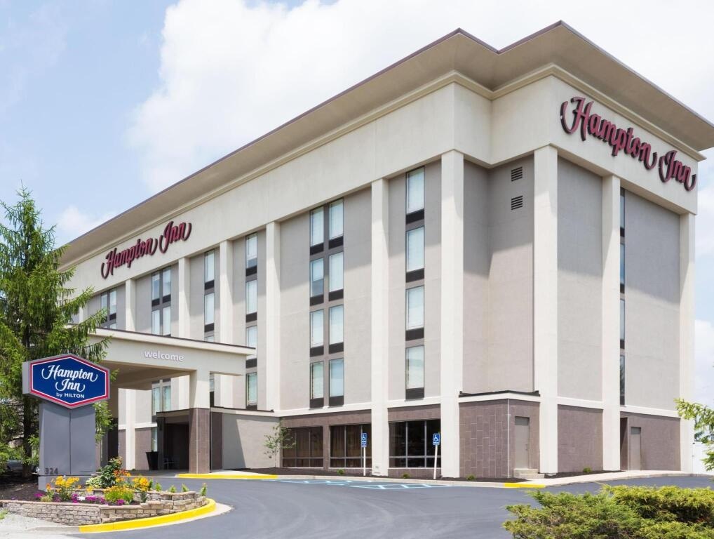 Hampton Inn Somerset 3*