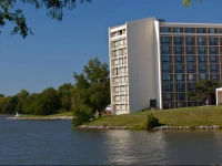 Kansas City Airport Marriott 3*