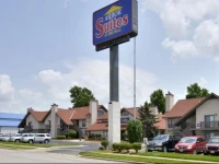 Arbor Suites at the Mall 
