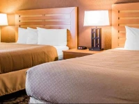 Quality Inn & Suites Warren 2*