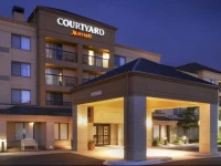 Courtyard Detroit Novi 3*