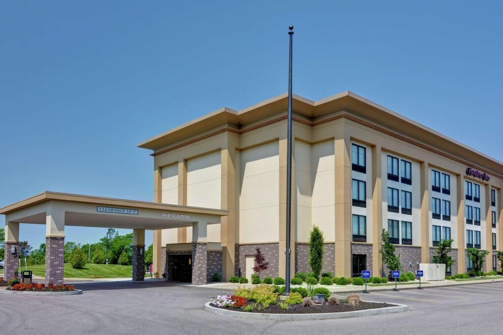 Hampton Inn Cincinnati Airport South 3*