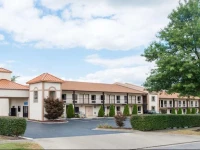 Days Inn Lexington South 2*