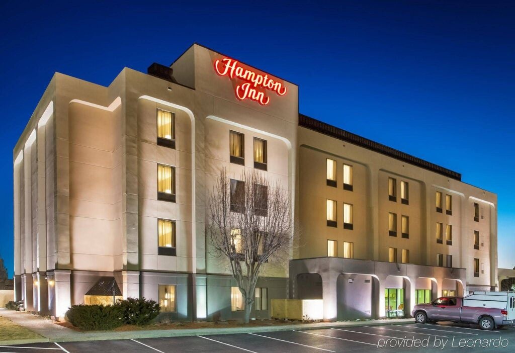 Hampton Inn Dry Ridge 2*