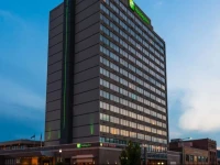 Holiday Inn Lincoln-Downtown 2*