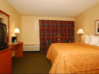 Quality Inn Lincoln 2*