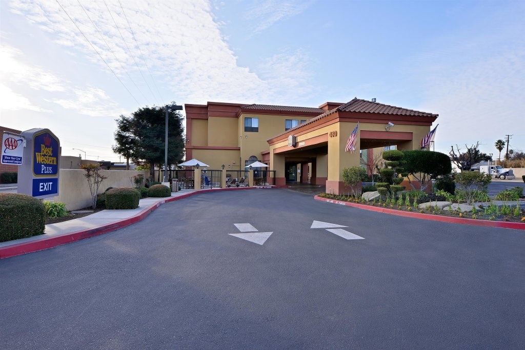 Best Western Plus Fresno Inn 2*