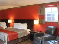 Red Roof Inn & Suites Monterey 