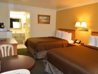 Travelodge San Diego Downtown Convention Center 2*