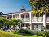 Lavender inn By the Sea 3*