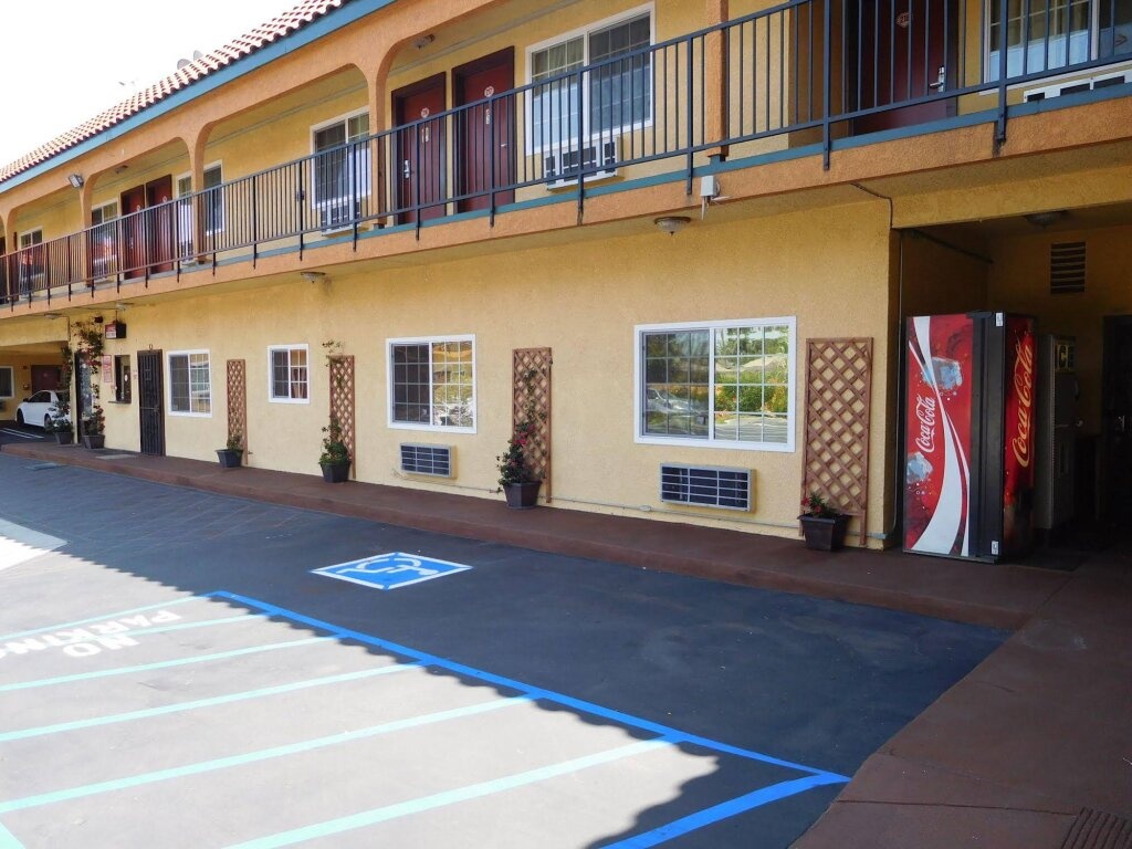 Diamond Inn 2*