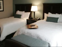 Hampton Inn & Suites Roseville 3*