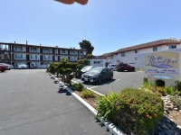 Pacific Shores Inn 2*