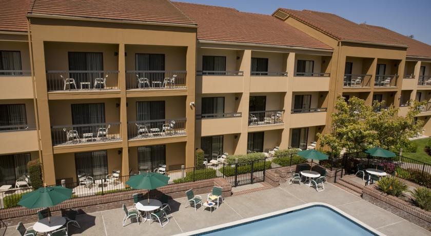 Courtyard San Jose Cupertino 3*