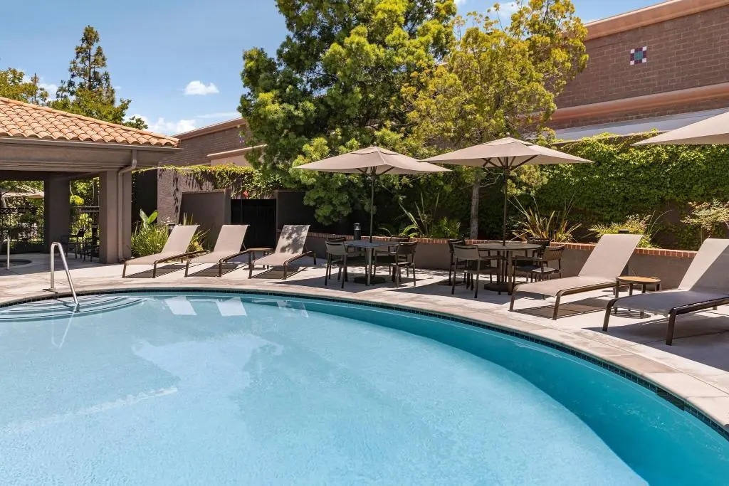 Courtyard Ventura Simi Valley 3*