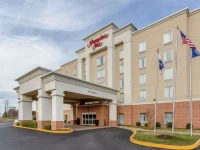 Hampton Inn Richmond - South 3*