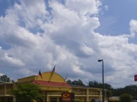 Econo Lodge Inn & Suites at Fort Benning 1*