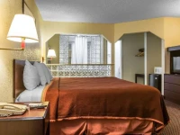 Howard Johnson Inn Marietta 2*