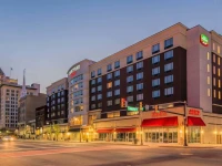 Courtyard Newark Downtown 3*