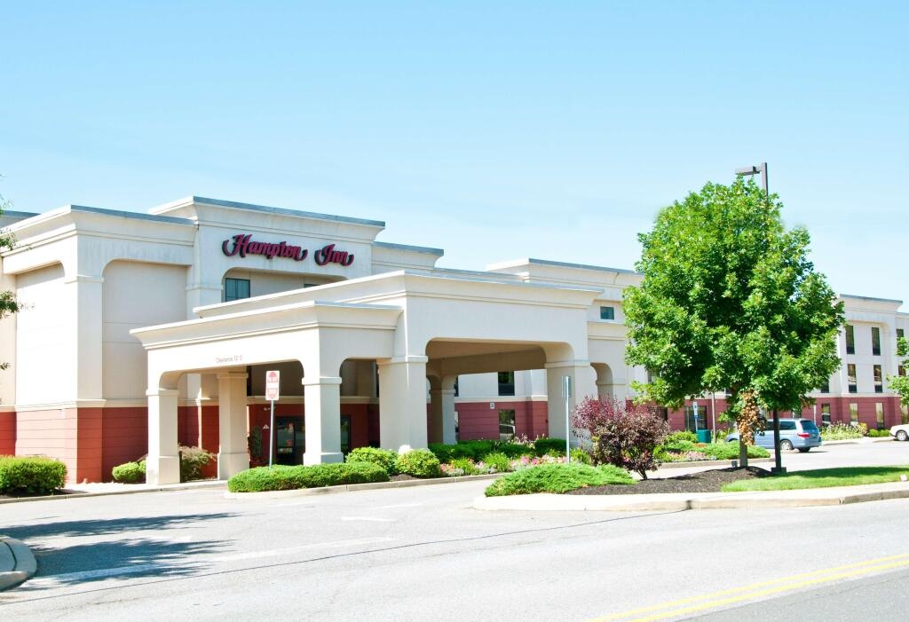 Hampton Inn East Windsor 3*