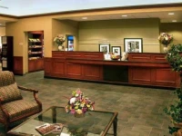 Hampton Inn & Suites Newark-Harrison-Riverwalk 2*