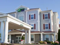 Holiday Inn Express Hotel & Suites Amherst-Hadley 2*