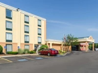 Comfort Inn Randolph - Boston 3*