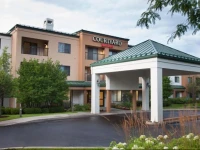 Courtyard Burlington Taft Corners 3*