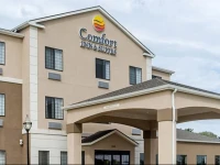 Comfort Inn & Suites Lawrence 2*