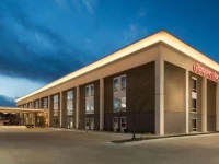 Hampton Inn Lawrence 3*